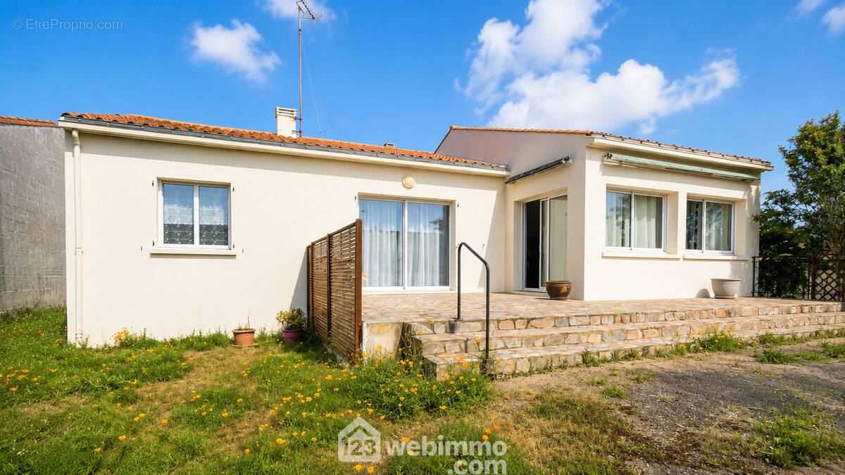Maison à LONGEVILLE-SUR-MER
