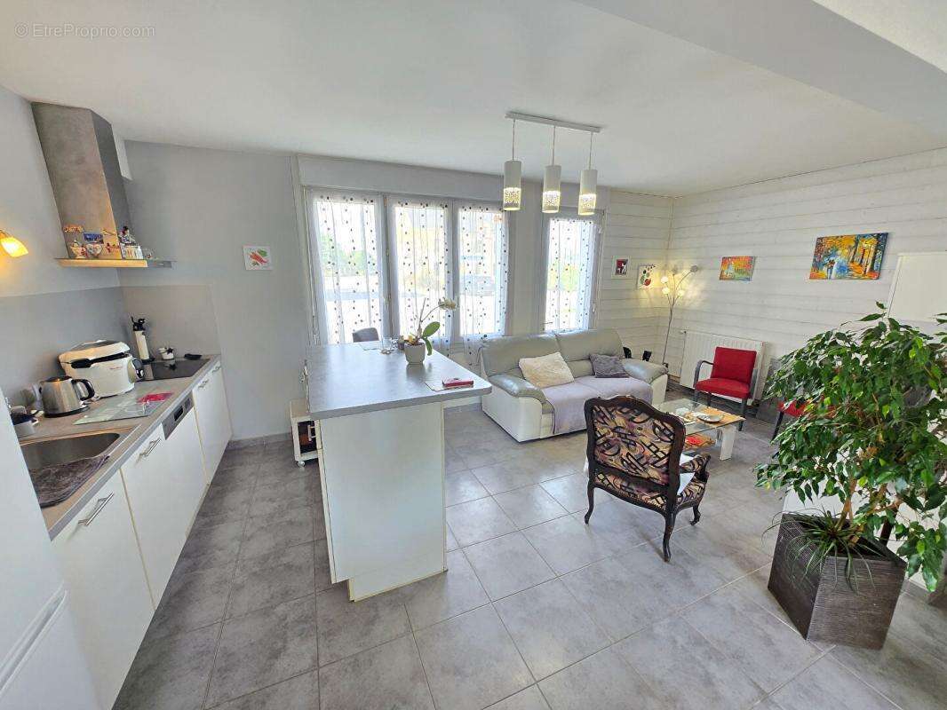 Maison 67 m² à Sainte-Helene  - photo 3