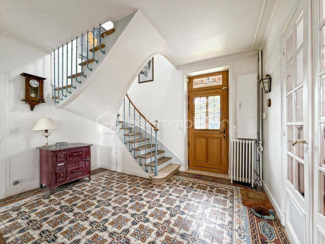 Maison à CORBEIL-ESSONNES