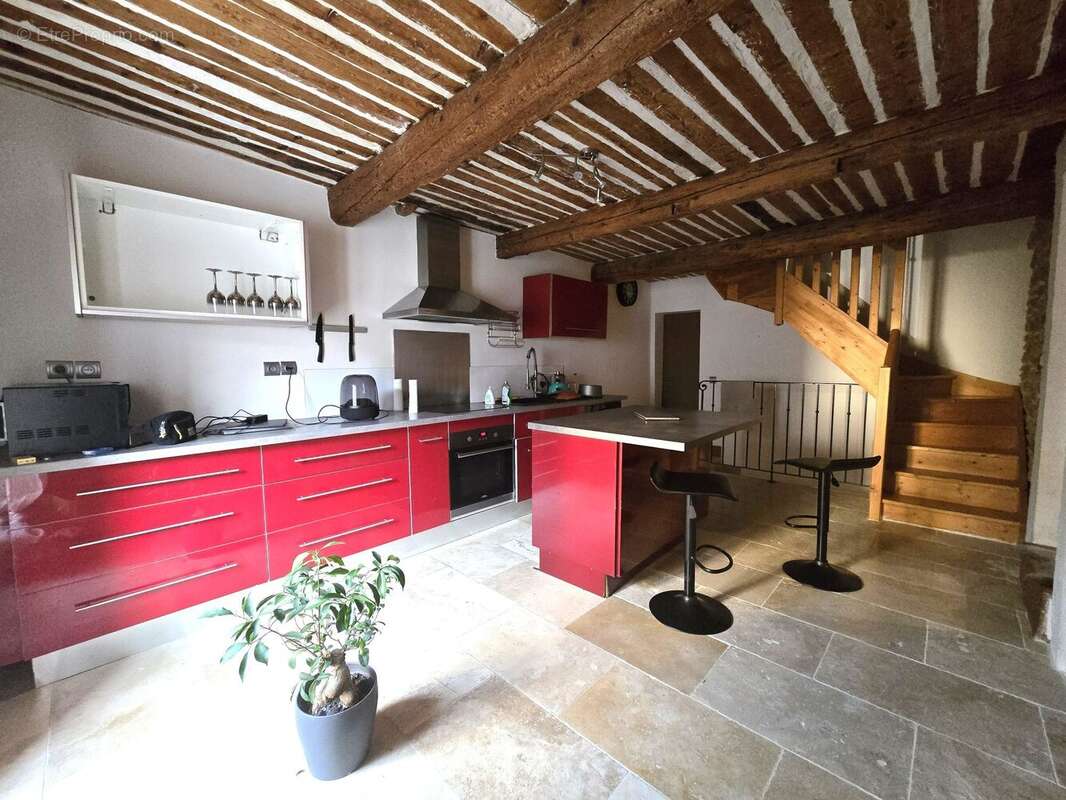 Appartement à SORGUES