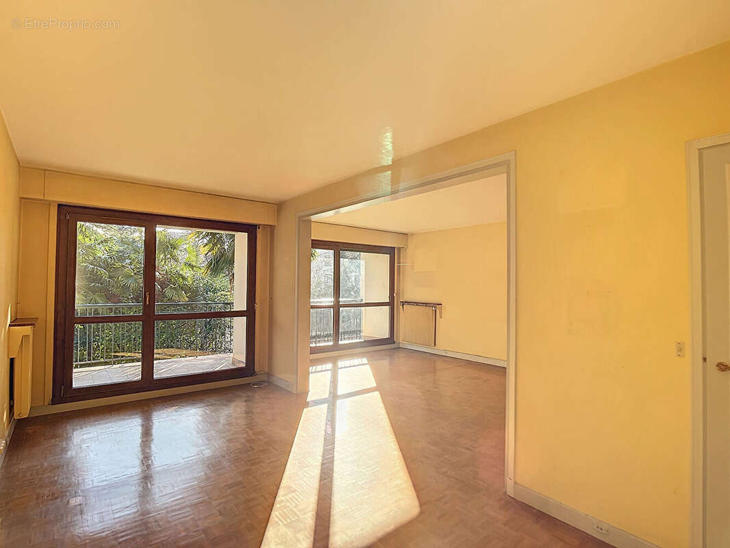 Appartement à FONTENAY-SOUS-BOIS