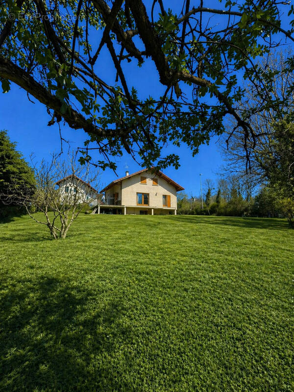 Maison à VALLEIRY