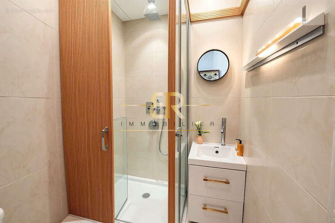 Appartement à PARIS-19E