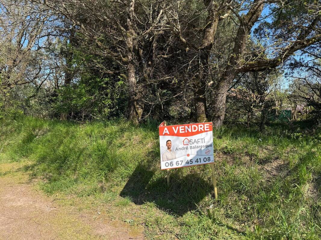 Photo 1 - Terrain à CHATEAU-D&#039;OLONNE