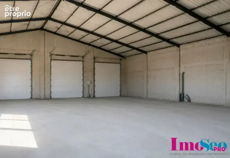 Entrepôt à vendre - photo 3