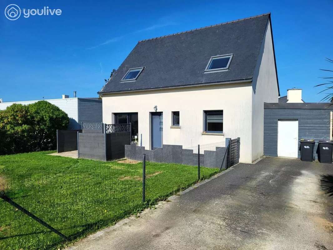 Maison à PLOUGUERNEAU