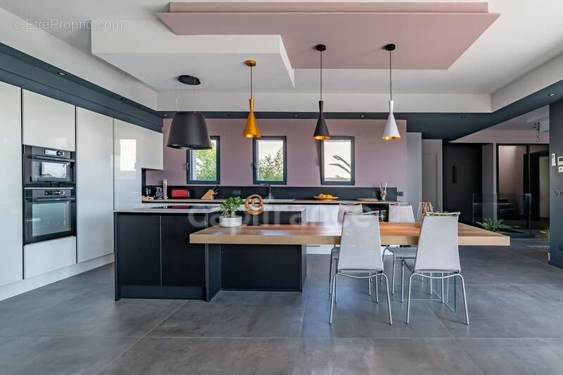 Maison à SAINT-GELY-DU-FESC