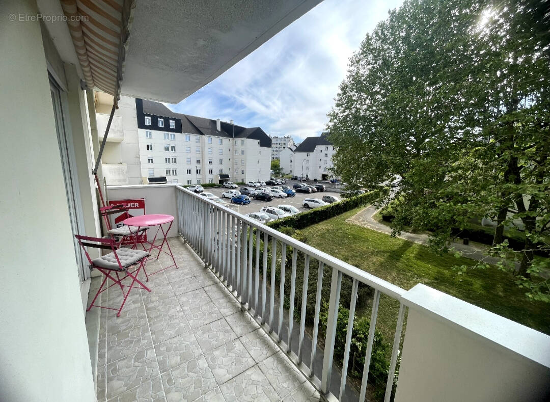 Appartement à SAINT-CYR-SUR-LOIRE