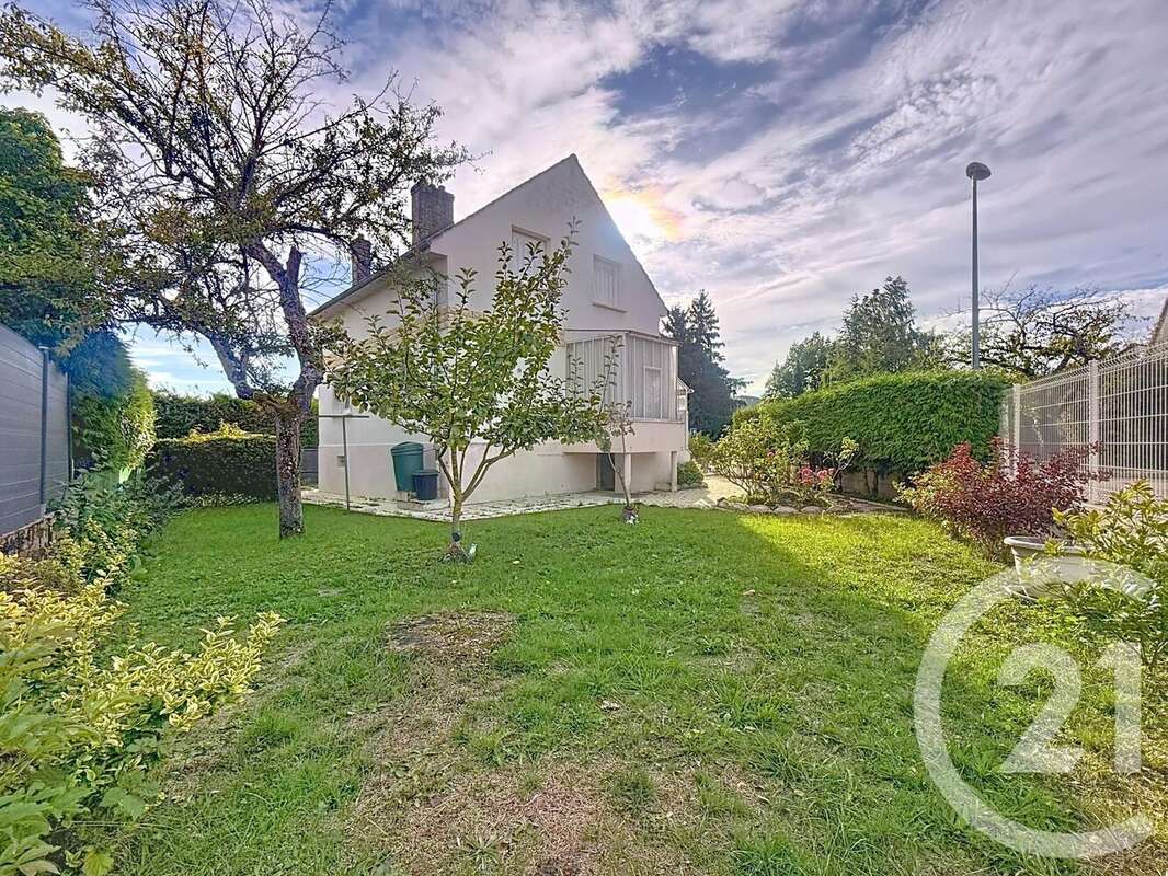 Maison à NUITS-SAINT-GEORGES