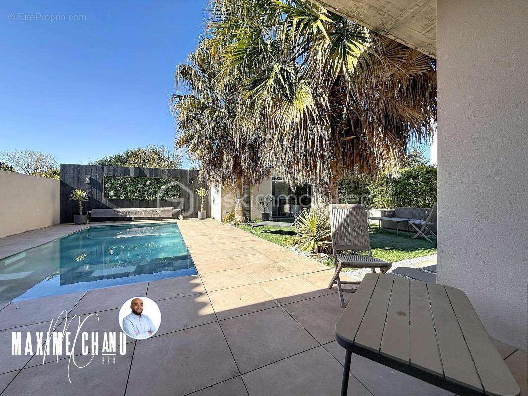 Maison à COURNONTERRAL