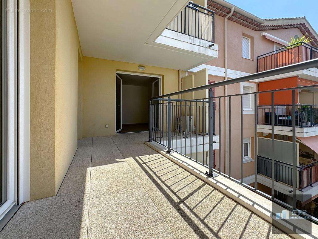 Appartement à BORMES-LES-MIMOSAS