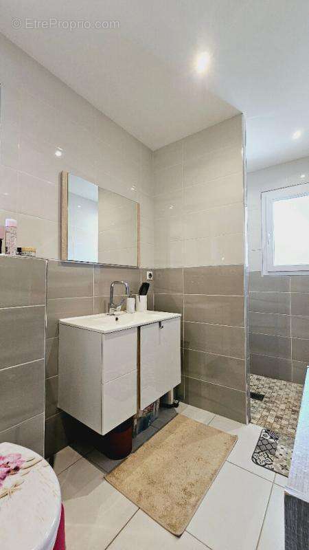 Maison à SAINT-DOULCHARD