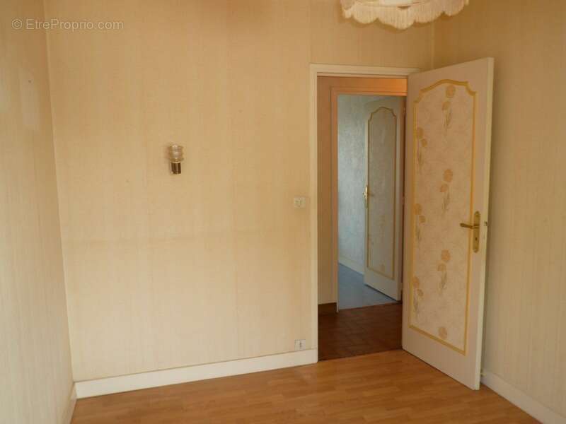 Maison à GENSAC-LA-PALLUE