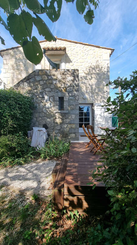 Maison à VILLENEUVE-DE-BERG