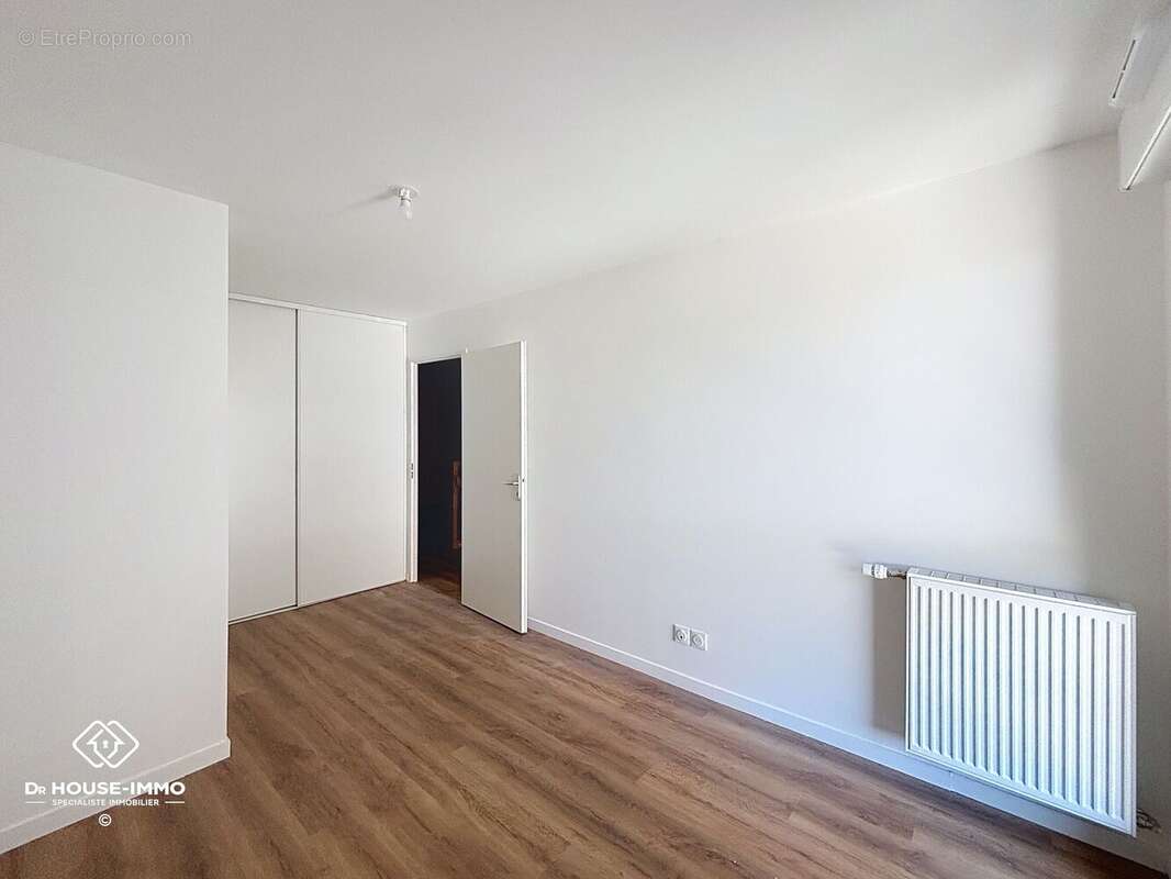 Appartement 69 m² à Merignac  - photo 5