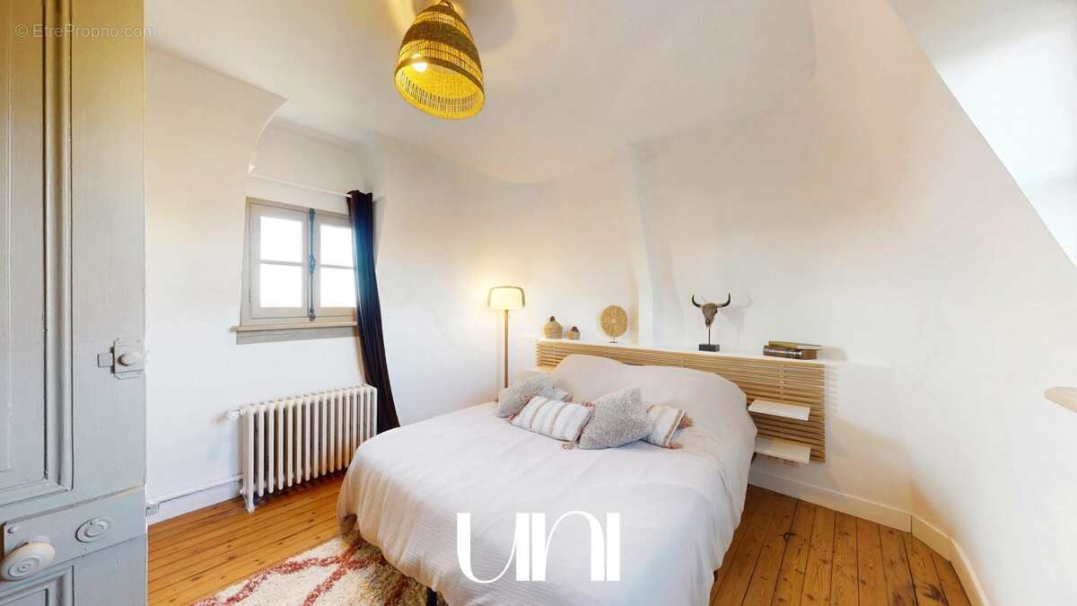 Maison à FLEURY-SUR-ORNE