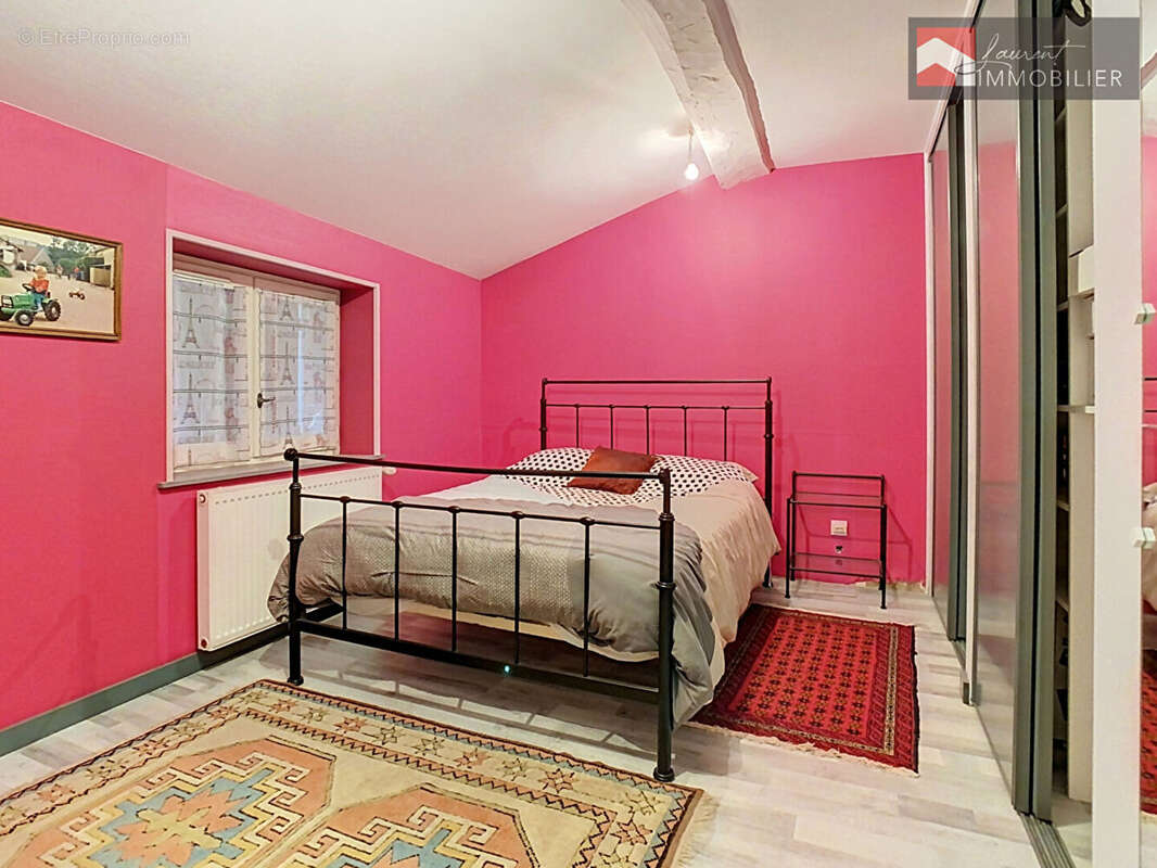 Propriété de caractère avec piscine couverte-5 chambres 01190 BOZ - photo 8