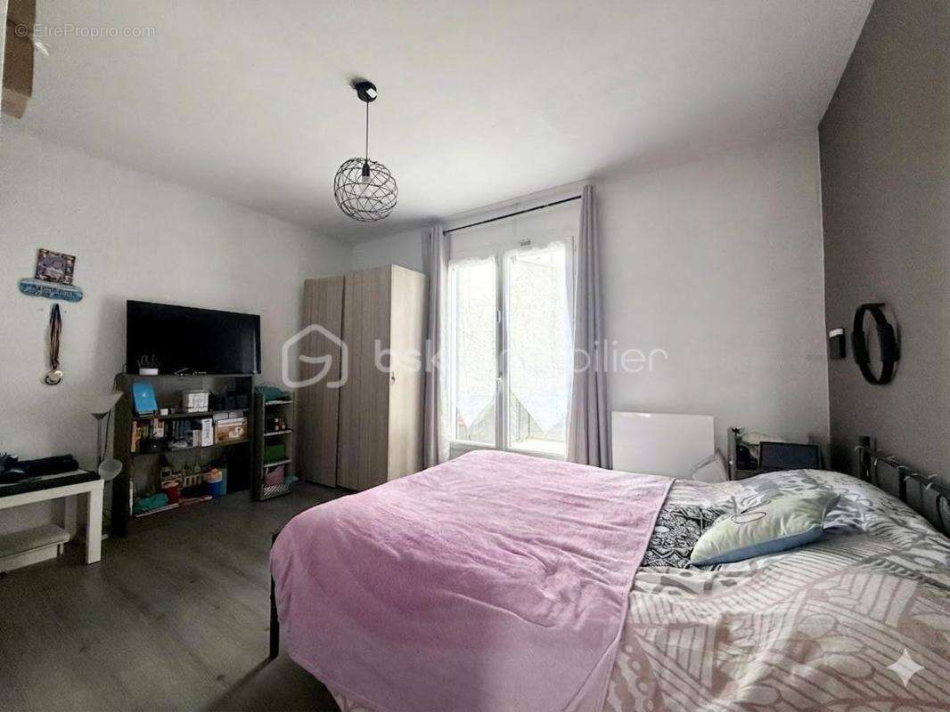 Rare sur le secteur : maison avec 2 chambres en RDC et sous-sol total - photo 7