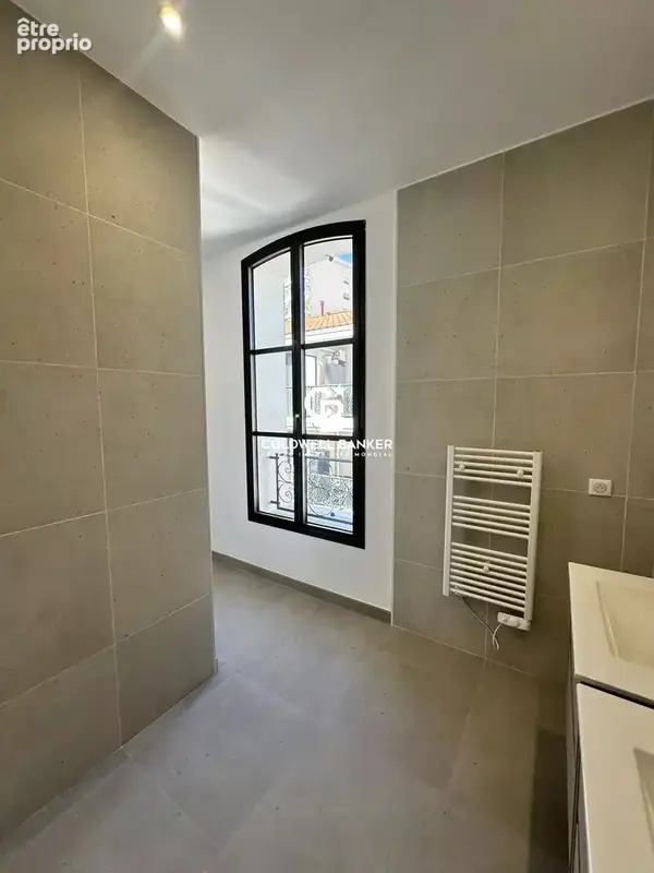 Cannes centre, Maison neuve aux prestations modernes et terrasses ensoleillées - photo 18