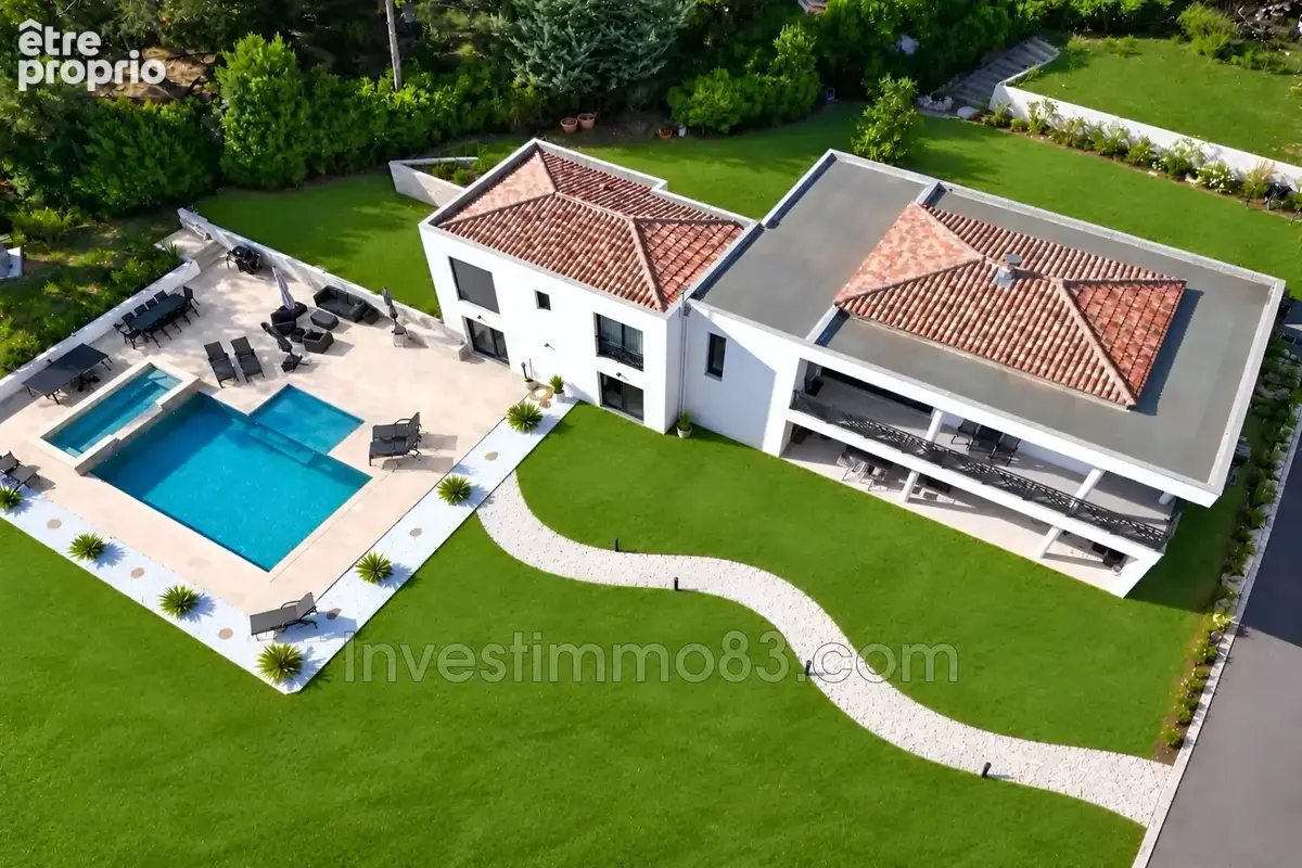 Maison 8 pièces 290 m² à vendre à Roquevaire (13360) - photo 5