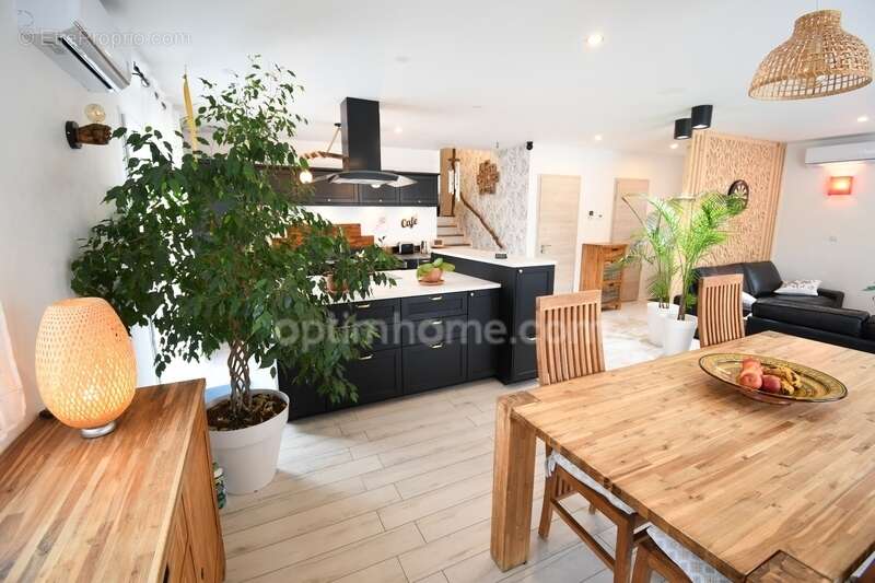 Maison à ALLONDRELLE-LA-MALMAISON