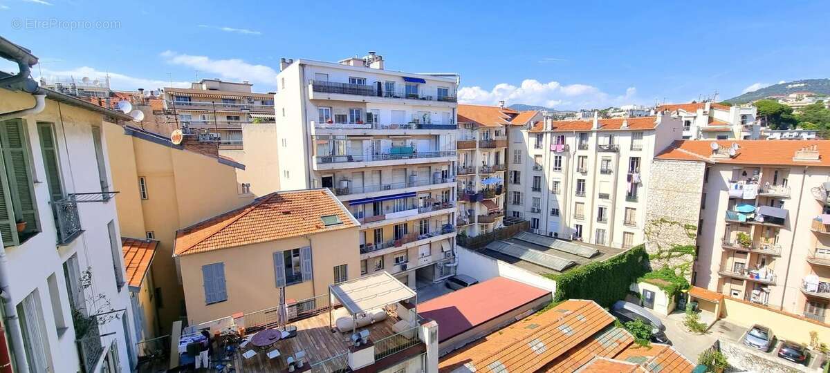 Nice centre ville - studio en dernier etage - photo 5