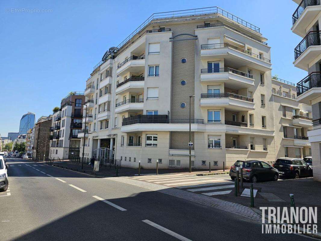 Appartement à SURESNES