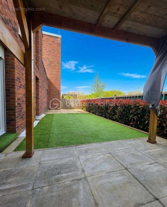 Maison à VERT-SAINT-DENIS