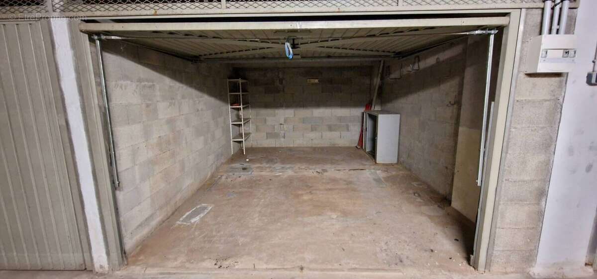 Appartement 4 pièces à vendre à Saint Raphaël Var - SOUS OFFRE- - photo 15