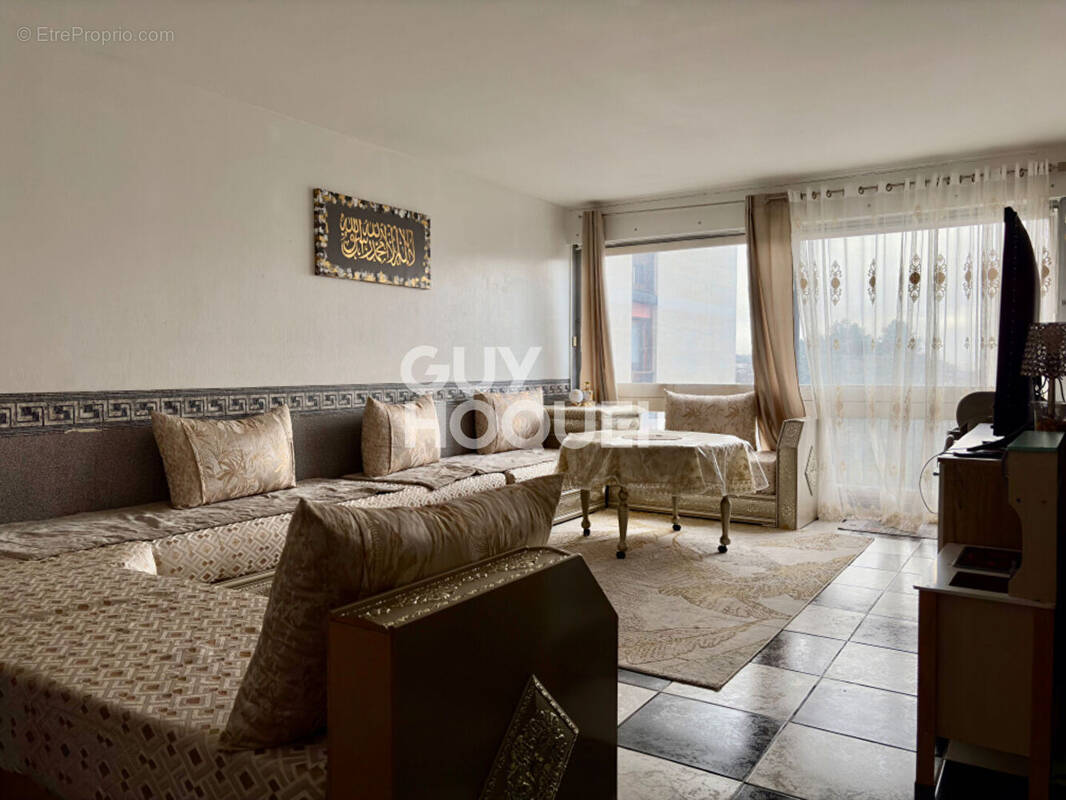 Appartement à RIS-ORANGIS
