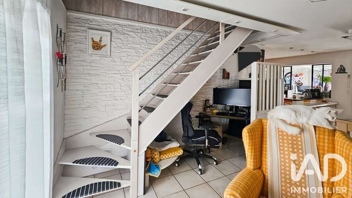 Photo 3 - Maison à PAREMPUYRE
