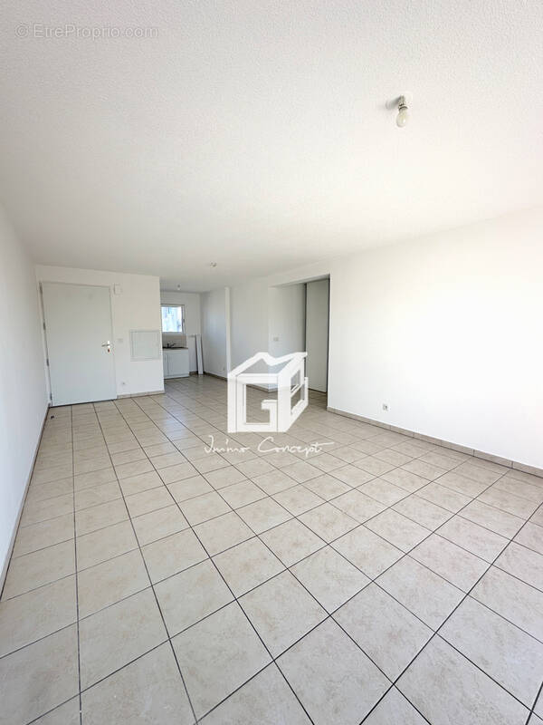 Appartement à LUC-LA-PRIMAUBE