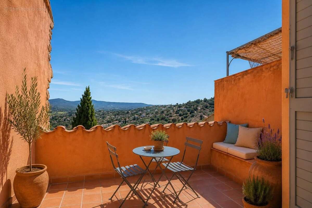Maison à BORMES-LES-MIMOSAS