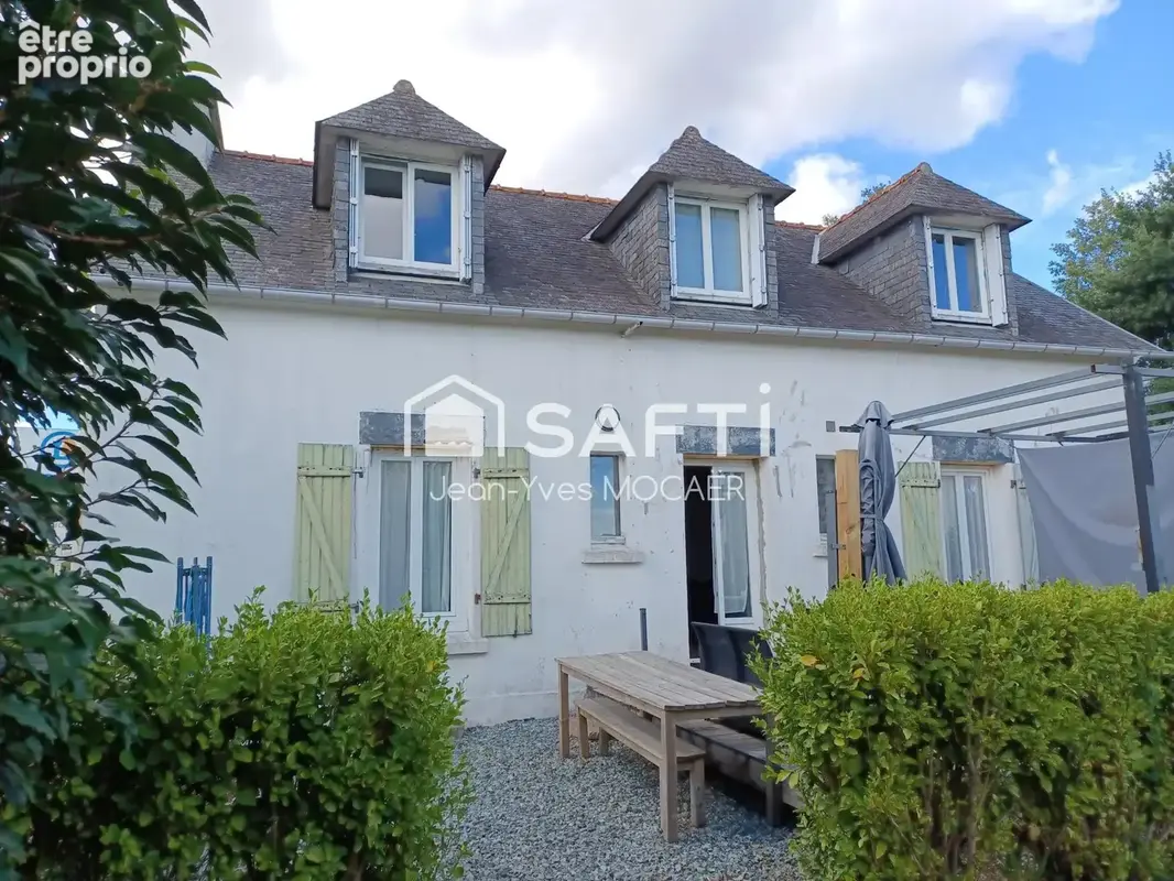 Photo 1 - Maison à CHATEAUNEUF-DU-FAOU