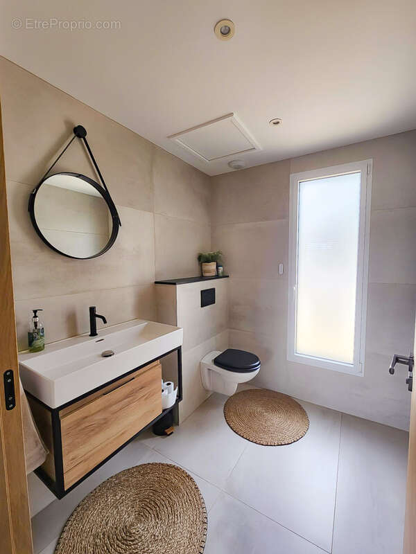 Maison à ROUSSILLON