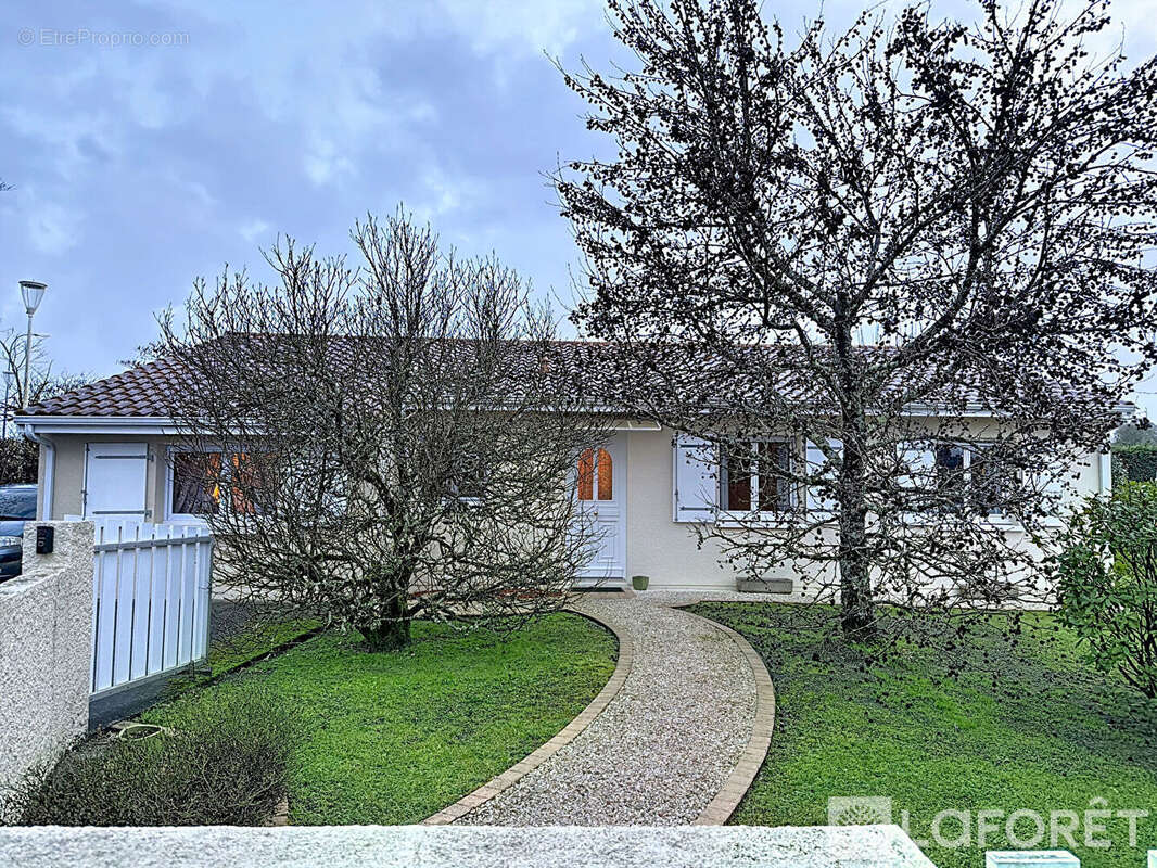 Maison à VILLENAVE-D'ORNON