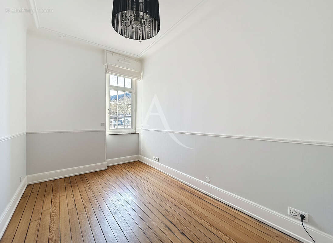 Appartement gare Metz 110m2 - 3 chambres - terrasse - cave - photo 6