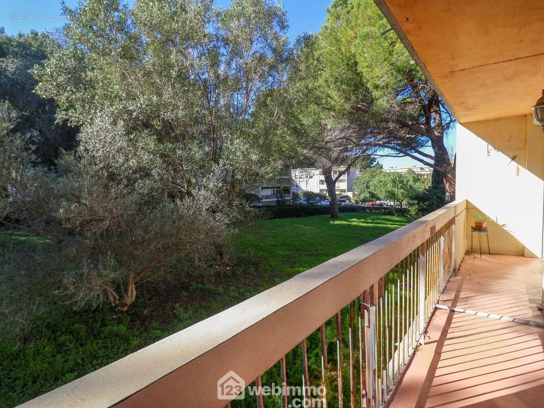 Appartement à MARSEILLE-8E