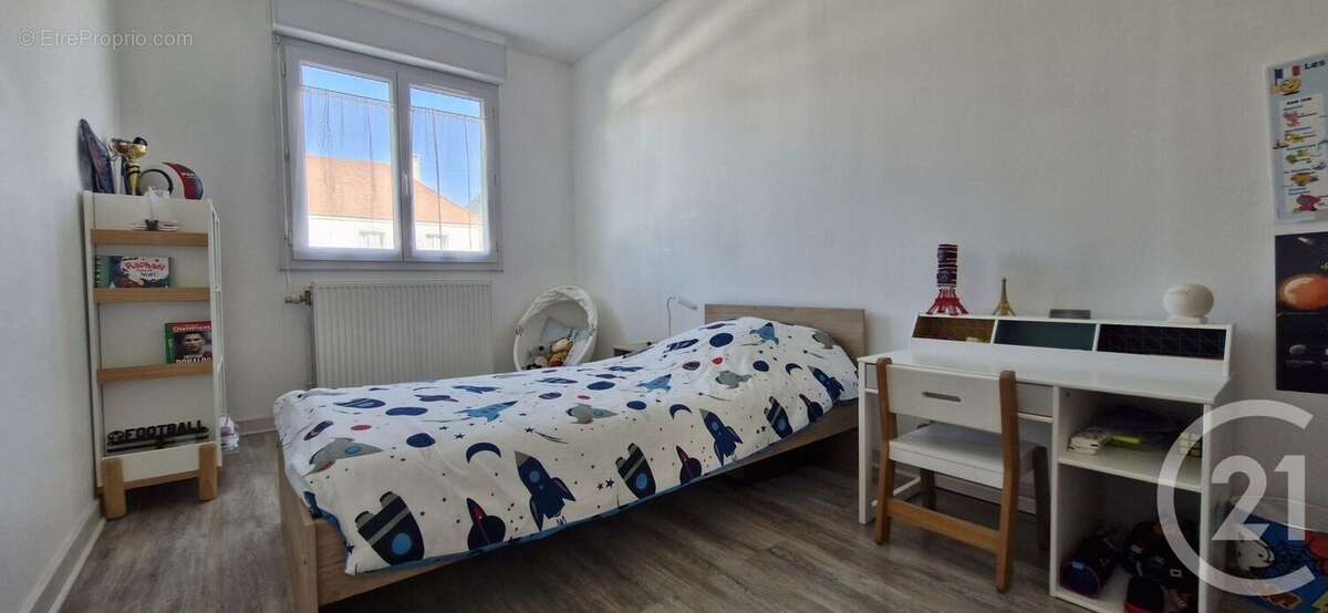 Maison à SAINT-DENIS-LES-PONTS