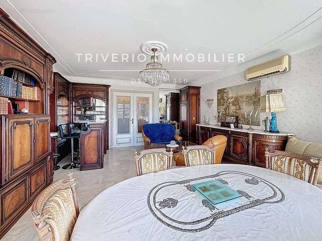 Appartement à LE CANNET