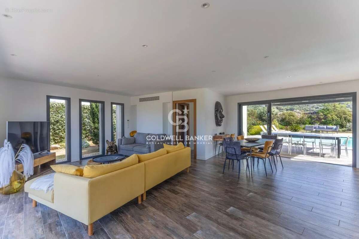 Maison à CHATEAUGIRON