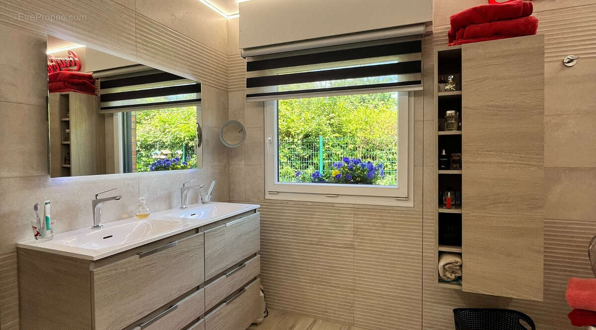 Plain-pied 4 chambres 120m² - photo 15