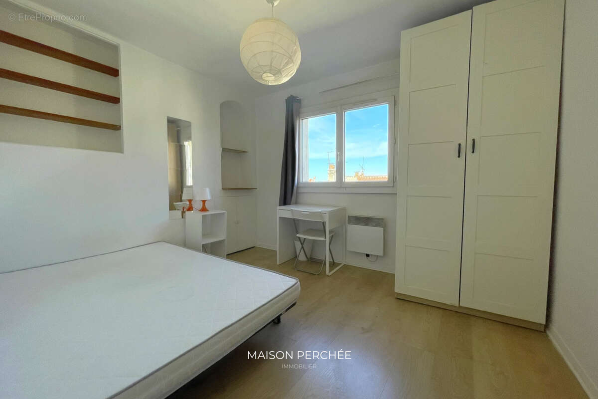 Appartement à MARSEILLE-1E