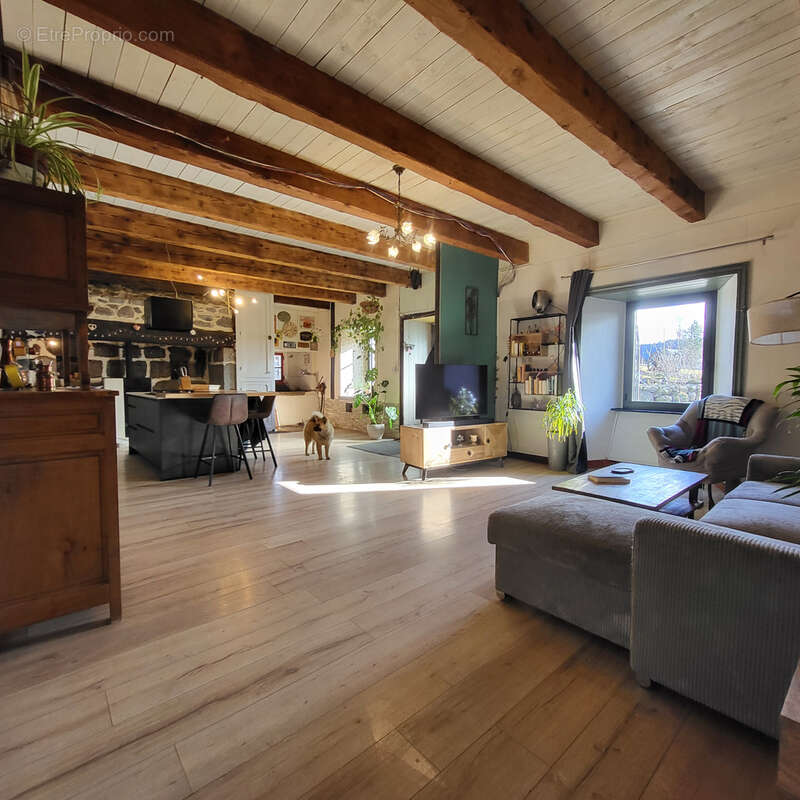 Maison à SAINT-SATURNIN