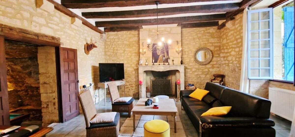 Maison à MONTIGNAC