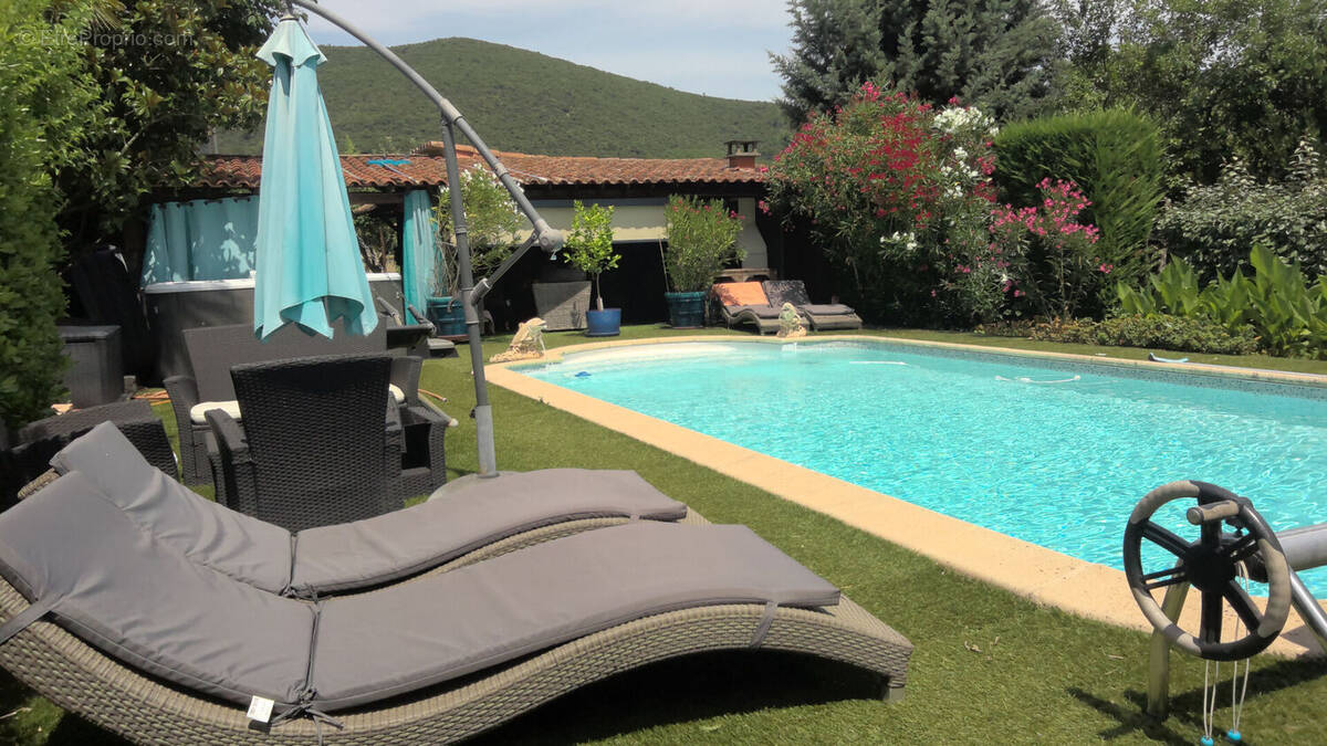 Maison à SAINT-FLORENT-SUR-AUZONNET