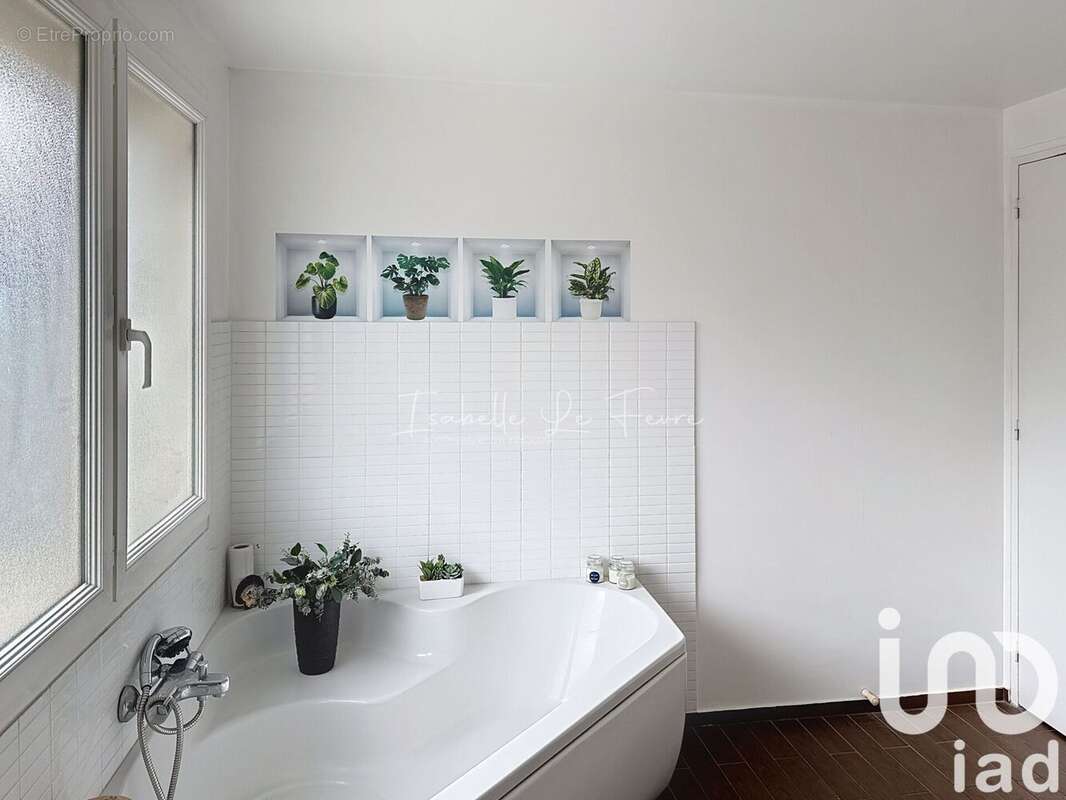 Photo 8 - Appartement à LE COUDRAY-MONTCEAUX