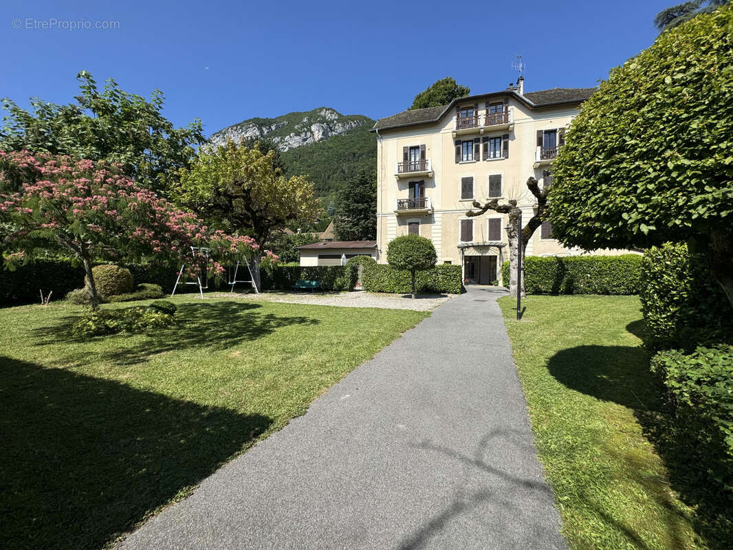 Appartement à MENTHON-SAINT-BERNARD