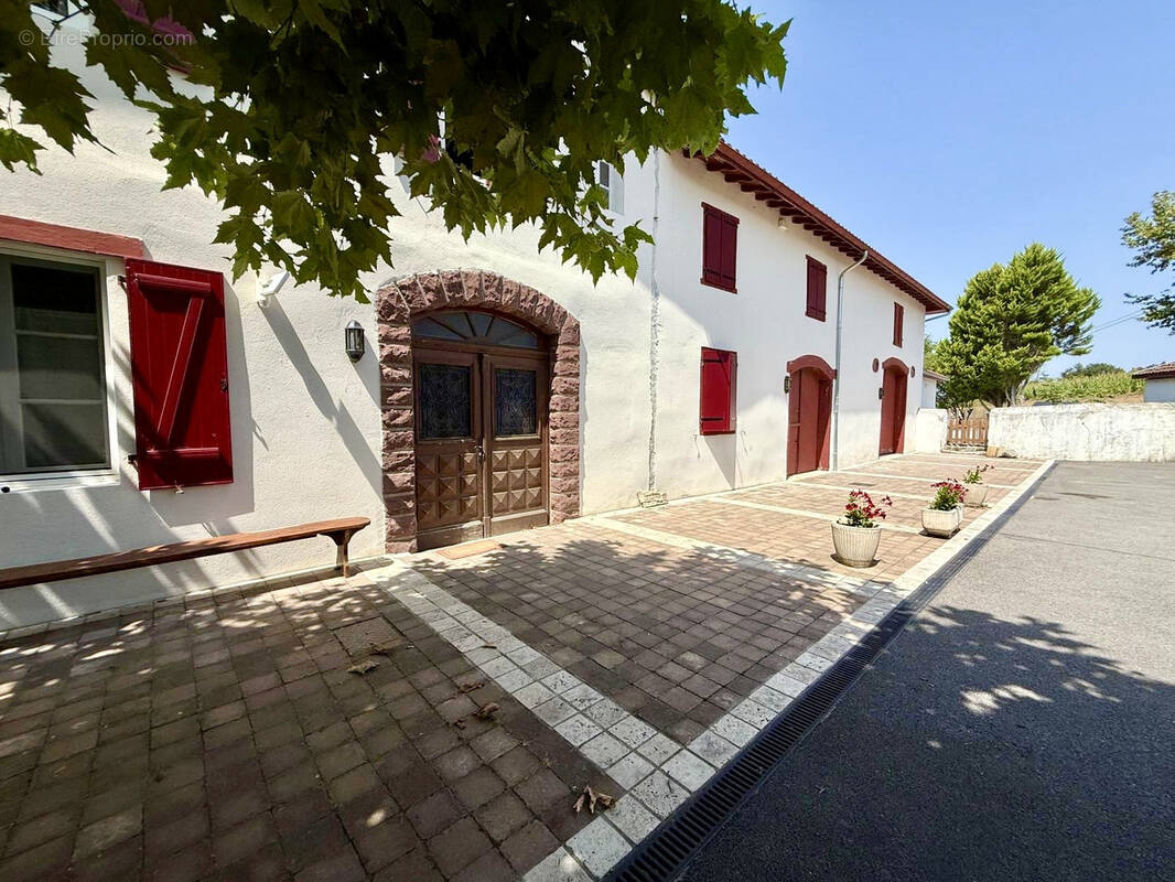 Maison à SAINT-PALAIS