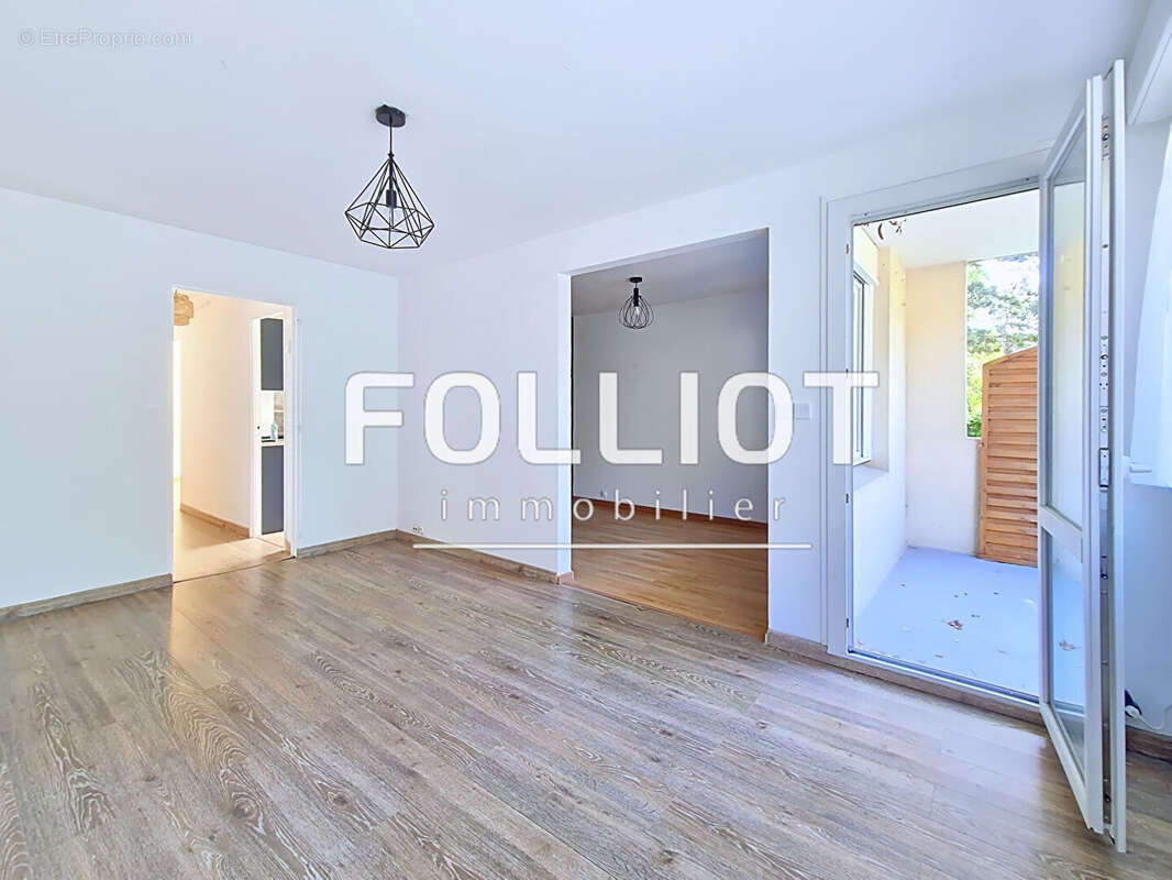 Appartement à HEROUVILLE-SAINT-CLAIR